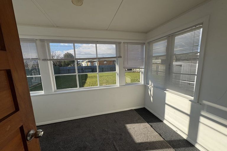 Photo of property in 45 Goldsmith Crescent, Levin, 5510