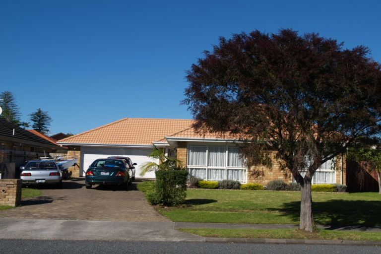 Photo of property in 40 Millhouse Drive, Northpark, Auckland, 2013