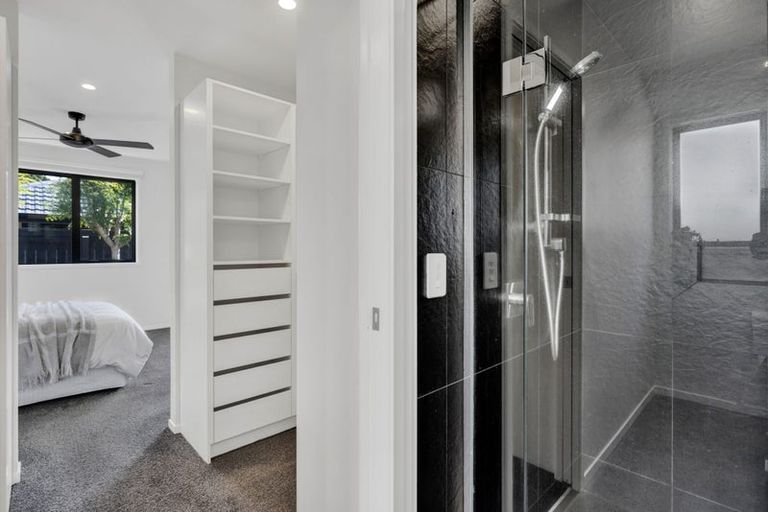 Photo of property in 5 Aheahea Way, Hurworth, New Plymouth, 4310