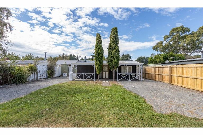 Photo of property in 21 Penfold Square, Leithfield, 7481