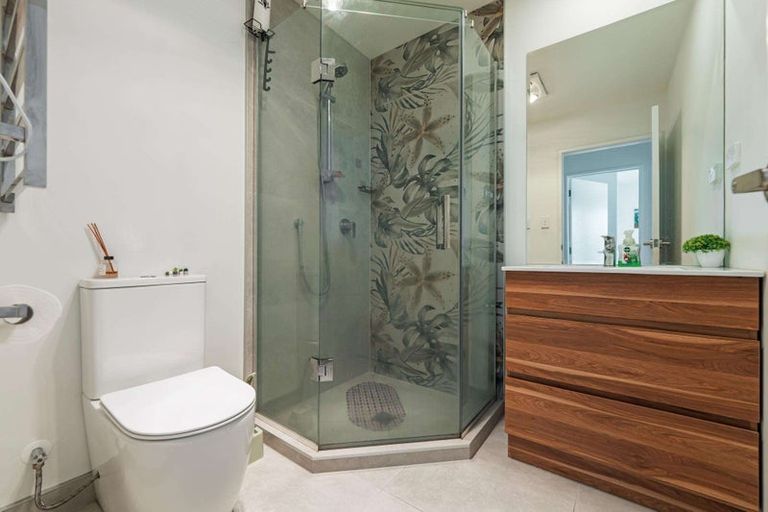 Photo of property in 9c Matuhi Rise, Henderson, Auckland, 0612