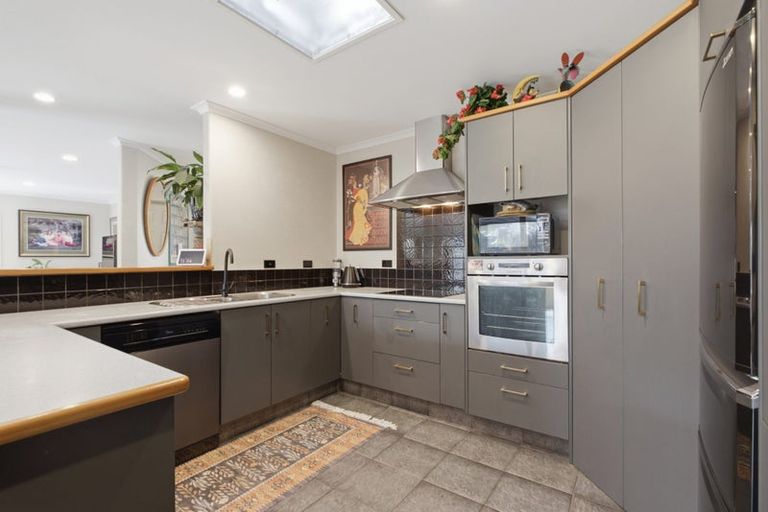 Photo of property in 41 Matene Place, Papamoa Beach, Papamoa, 3118