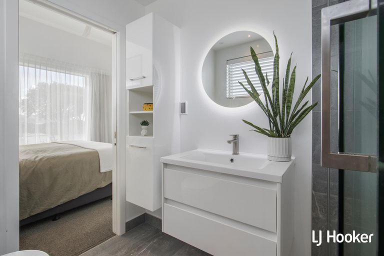 Photo of property in 246 Seaforth Road, Waihi Beach, 3611