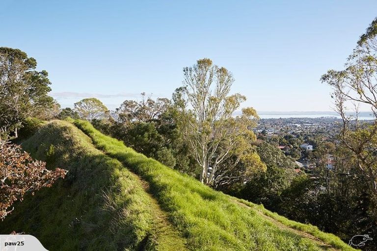 Photo of property in 3/3 Camden Road, Sandringham, Auckland, 1025