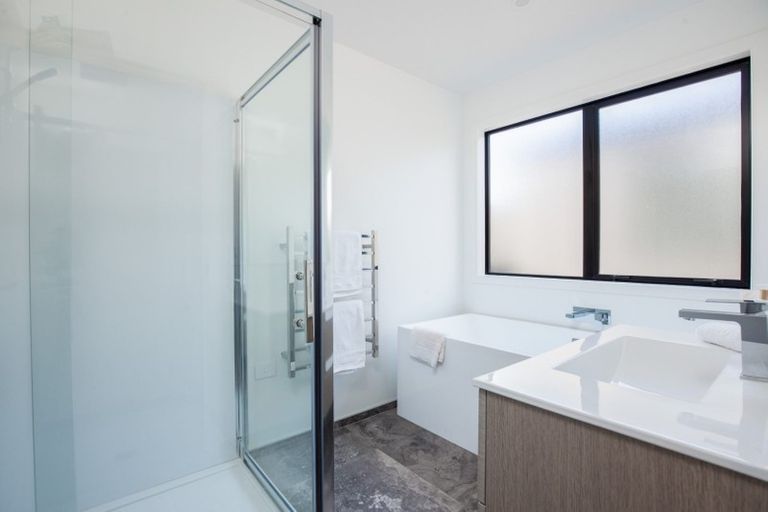 Photo of property in 18a Aubrey Street, New Plymouth, 4310