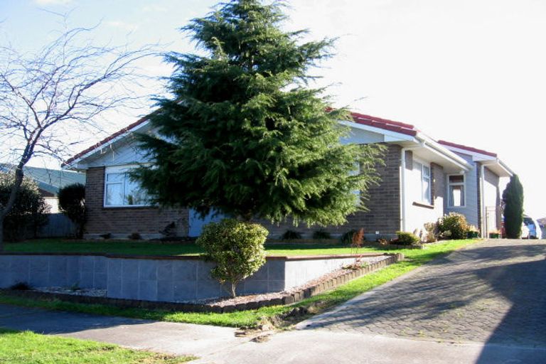 Photo of property in 17 Airport Drive, Milson, Palmerston North, 4414