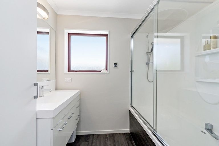 Photo of property in 17b Manor Drive, Rolleston, 7614