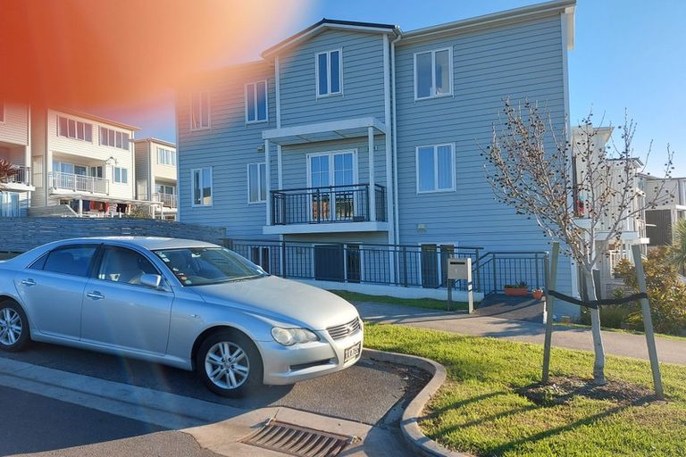 Photo of property in 43 Adamson Road, Flat Bush, Auckland, 2019