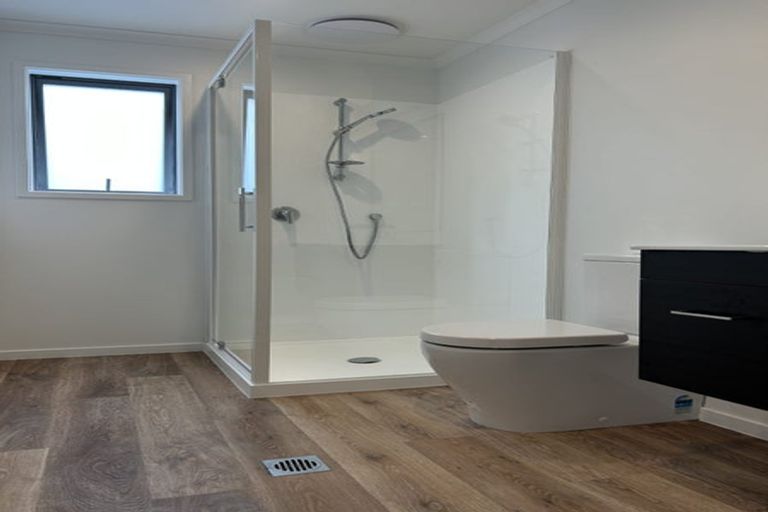 Photo of property in 15 Koreke Close, Kenepuru, Porirua, 5022