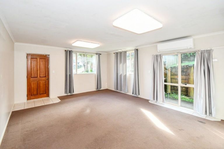 Photo of property in 31 Keri Vista Rise, Papakura, 2110