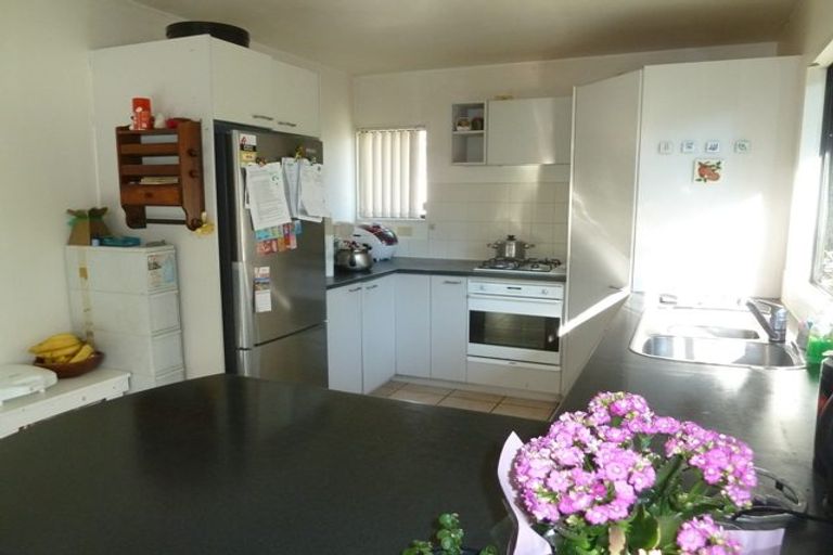 Photo of property in 43a Forrest Hill Road, Milford, Auckland, 0620