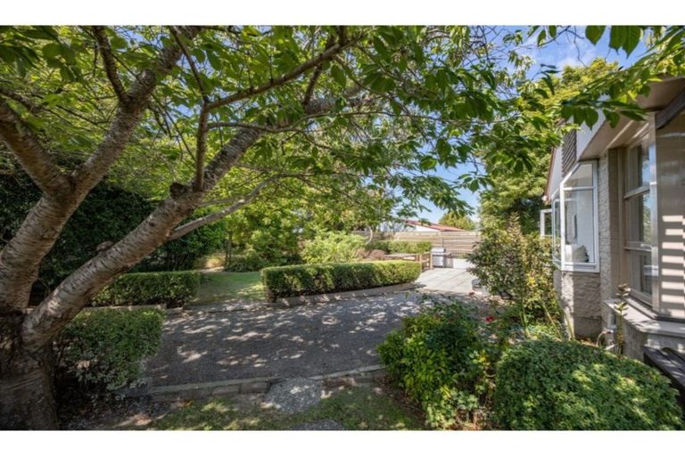 Photo of property in 17 Charles Upham Avenue, Hillmorton, Christchurch, 8025