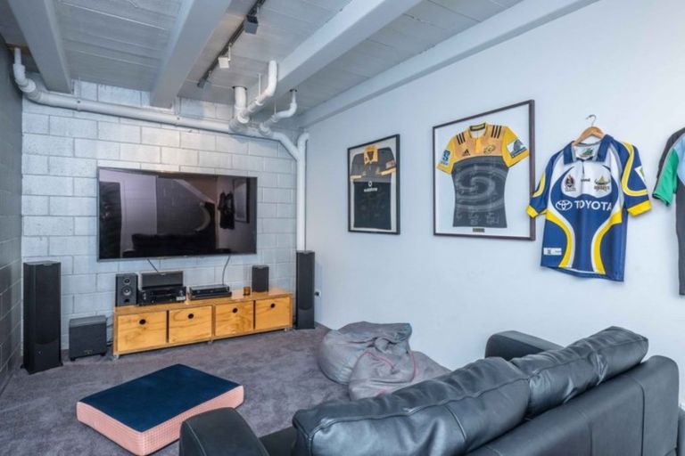 Photo of property in 112a Calabar Road, Miramar, Wellington, 6022