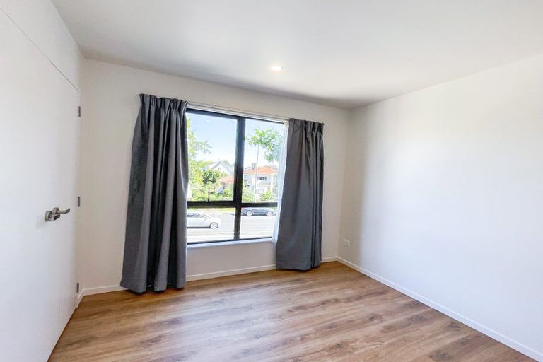 Photo of property in 321b Pakuranga Road, Pakuranga Heights, Auckland, 2010