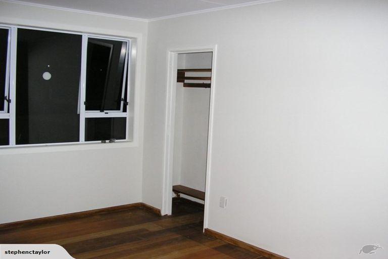 Property details for 2 Sollum Road, Panmure, Auckland, 1072