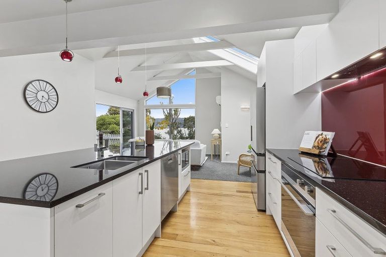 Photo of property in 170 Paremata Road, Paremata, Porirua, 5024