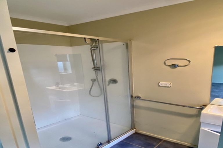 Photo of property in 46 Senator Drive, Manurewa, Auckland, 2105