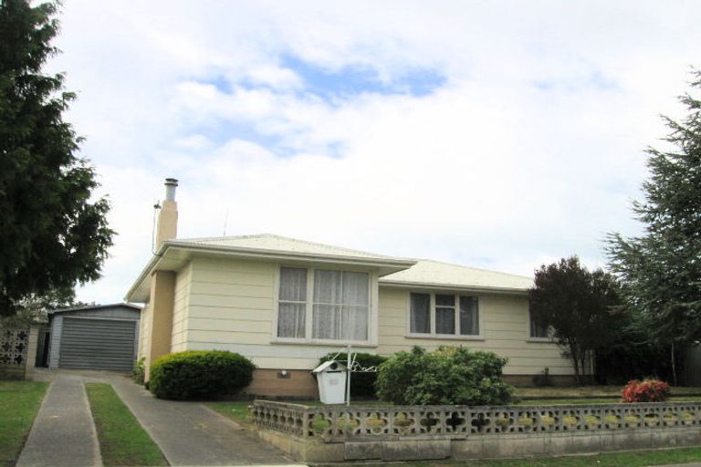 Photo of property in 25 Shortland Street, Tamatea, Napier, 4112