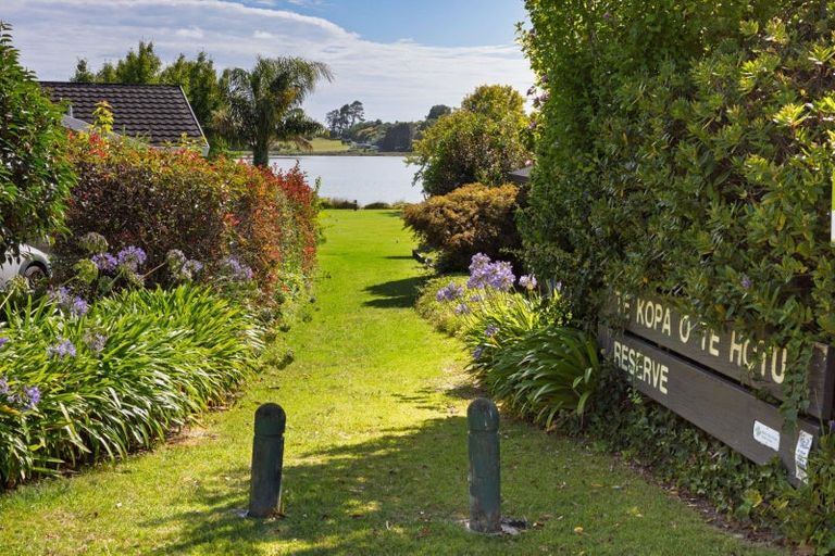 Photo of property in 10 Lindoch Avenue, Te Puna, Tauranga, 3174