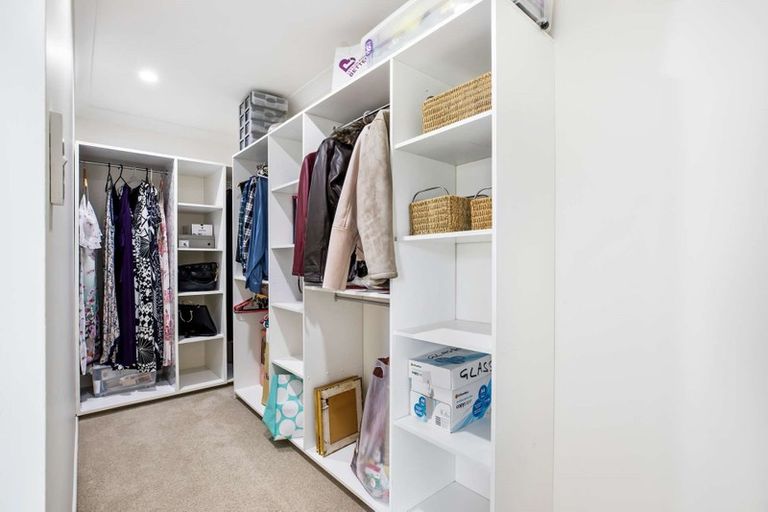 Photo of property in 6 Armstrong Way, Waiuku, 2123