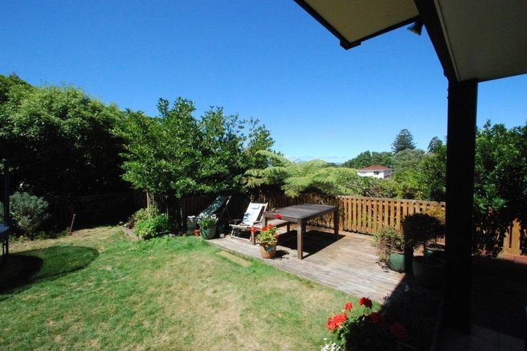 Photo of property in 64 Homewood Crescent, Karori, Wellington, 6012