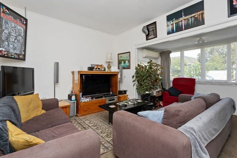 Photo of property in 70 Caledonian Road, St Albans, Christchurch, 8014