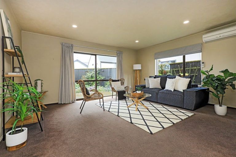 Photo of property in 12 Railey Place, Greenmeadows, Napier, 4112