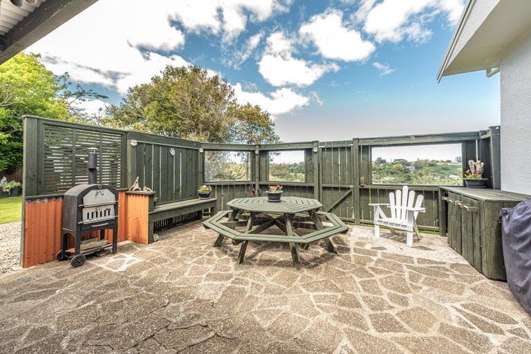 Photo of property in 28 Shakespeare Road, Bastia Hill, Whanganui, 4500