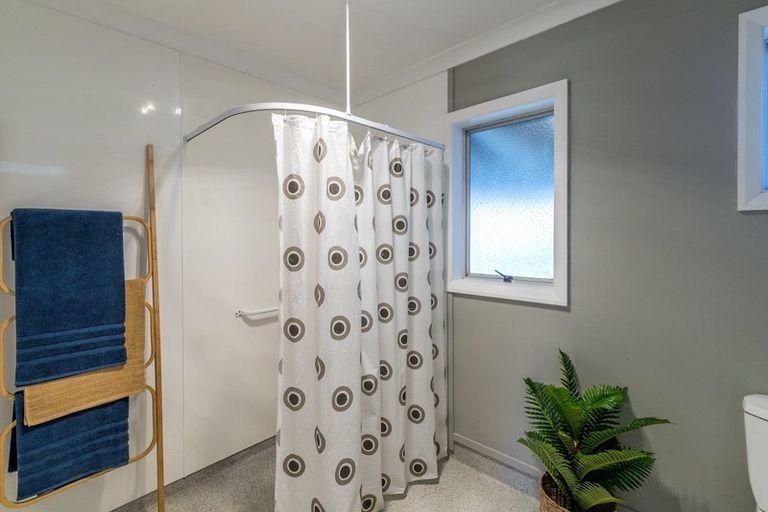 Photo of property in 19 Read Street, Levin, 5510