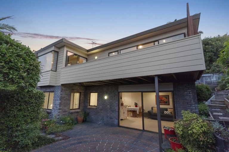 Photo of property in 2/28 Mark Edward Drive, Half Moon Bay, Auckland, 2012