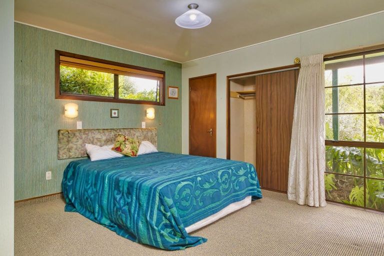 Photo of property in 11 Deakin Place, Clive, 4102