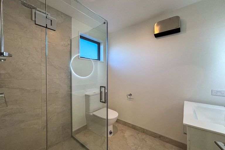 Photo of property in 2/11 Cumberland Street, Richmond, Christchurch, 8013