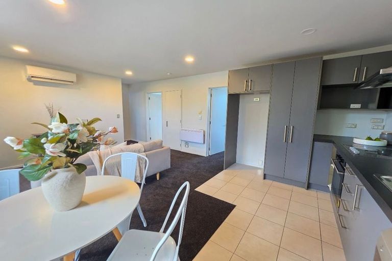 Photo of property in 172c Edgeware Road, Edgeware, Christchurch, 8013