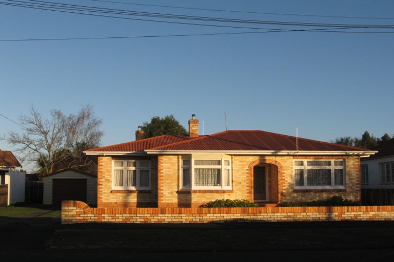 Photo of property in 76 Claude Street, Fairfield, Hamilton, 3214