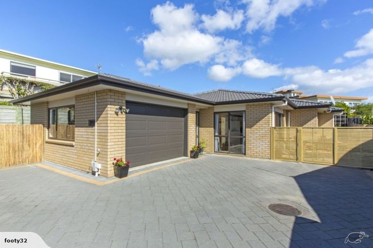 Photo of property in 18a Nathan Avenue, Paraparaumu Beach, Paraparaumu, 5032