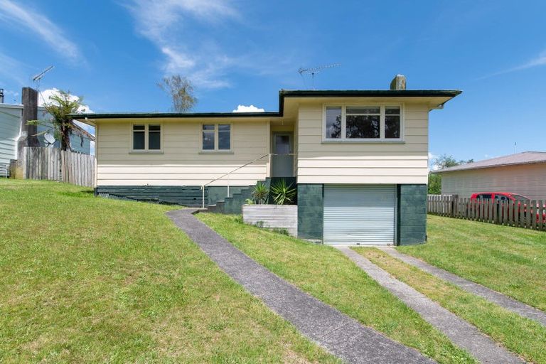 Photo of property in 243 Balmoral Drive, Tokoroa, 3420