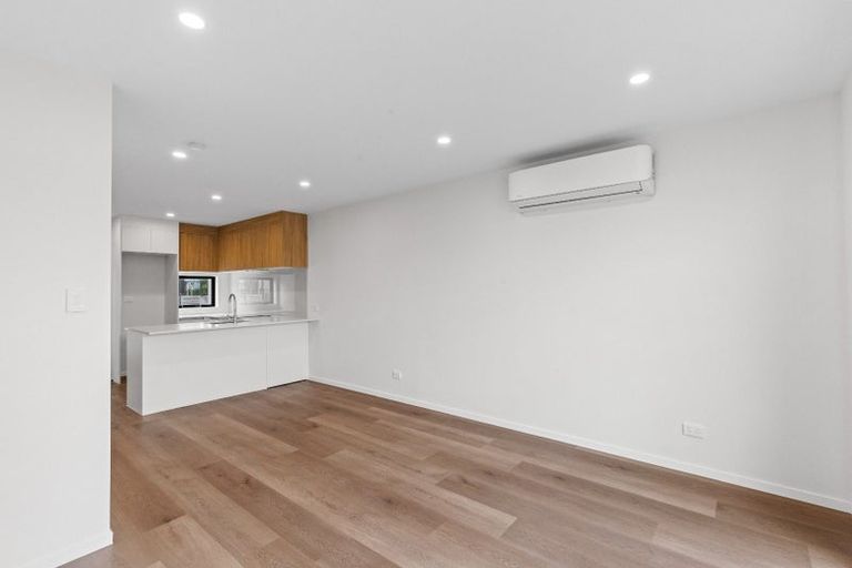 Photo of property in 13 Selo Street, Glen Eden, Auckland, 0602