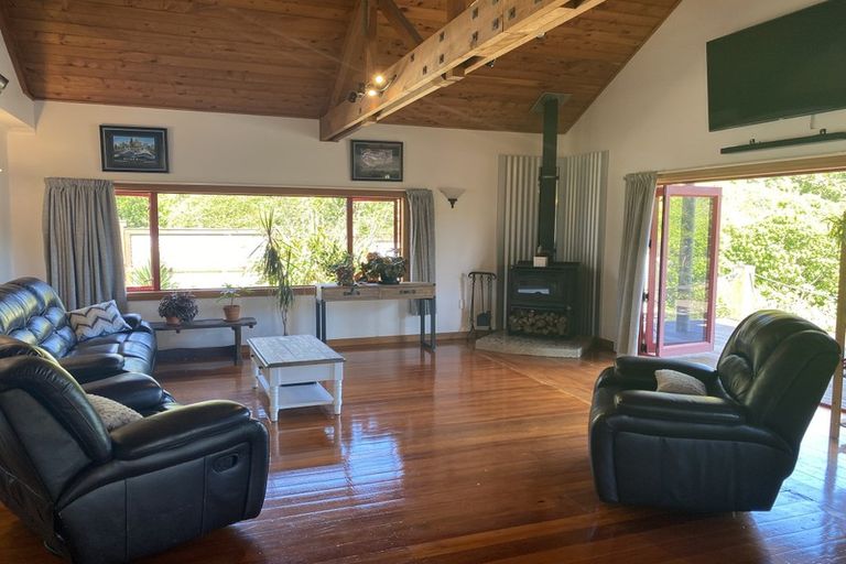 Photo of property in 19 Haile Lane, Pohara, Takaka, 7183