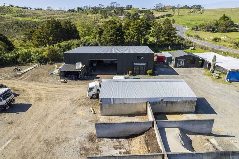 Photo of property in 35 Pataua Road South, Parua Bay, Onerahi, 0192