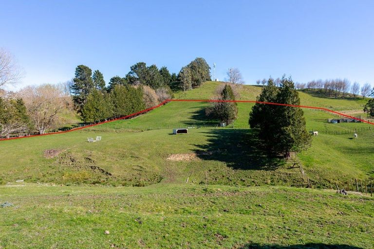 Photo of property in 208 Adelaide Road, Dannevirke, 4930