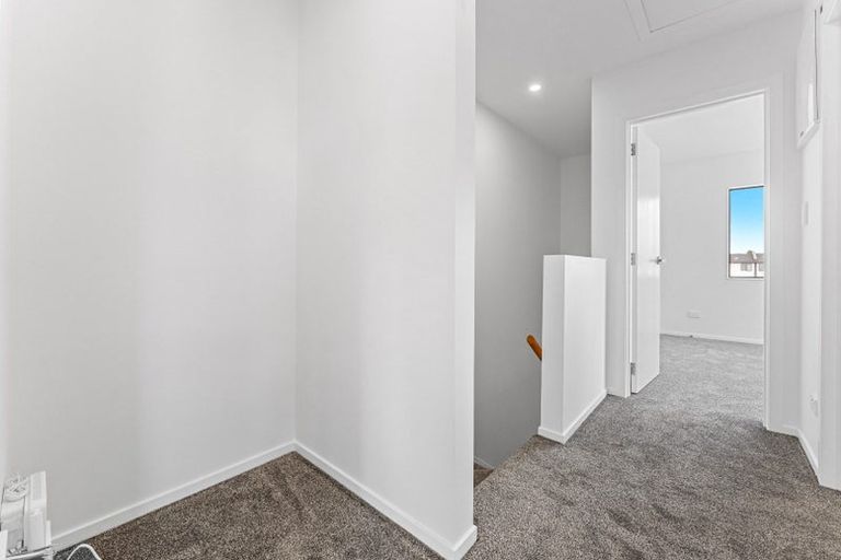 Photo of property in 133f Manuroa Road, Takanini, 2112