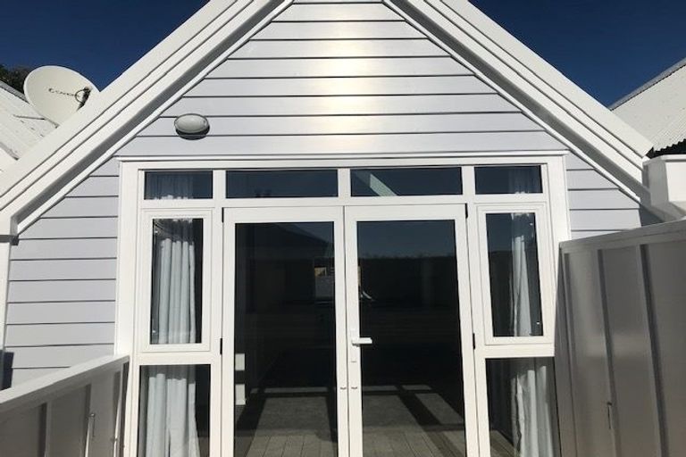 Photo of property in Pirie Street Townhouses, 22/35 Pirie Street, Mount Victoria, Wellington, 6011