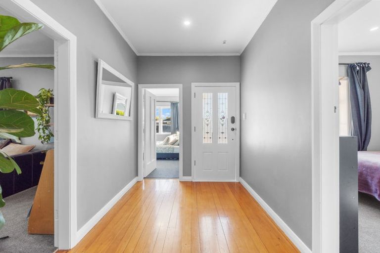 Photo of property in 18a Hay Street, Bromley, Christchurch, 8062