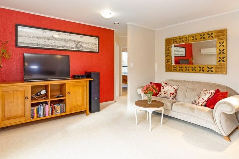 Photo of property in 16 Springswood Grove, Springlands, Blenheim, 7201