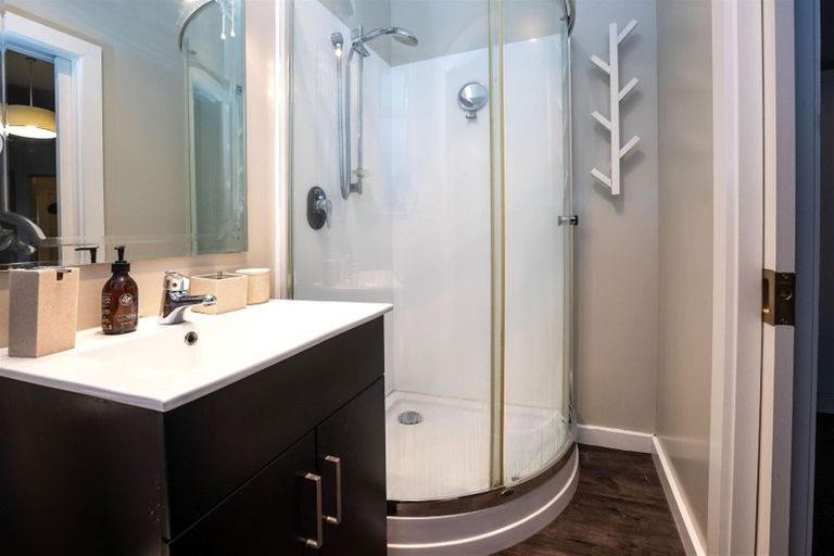 Photo of property in 93 Abberley Crescent, St Albans, Christchurch, 8014