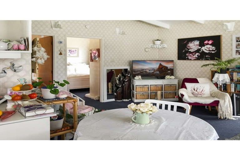 Photo of property in 67 Koputara Road, Himatangi Beach, Foxton, 4891