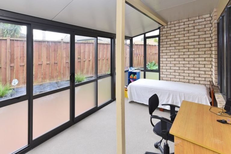 Photo of property in 48 Foxlaw Street, Randwick Park, Auckland, 2105