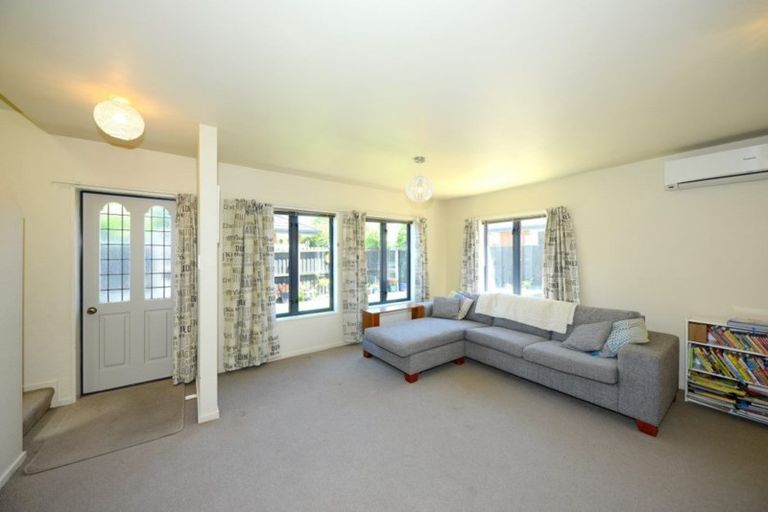 Photo of property in 2/109 Lincoln Road, Addington, Christchurch, 8024