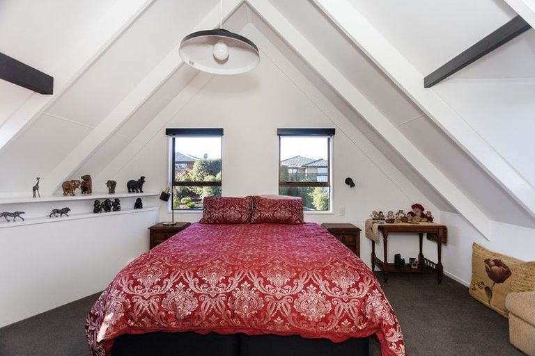 Photo of property in 15 Leven Street, South Hill, Oamaru, 9400