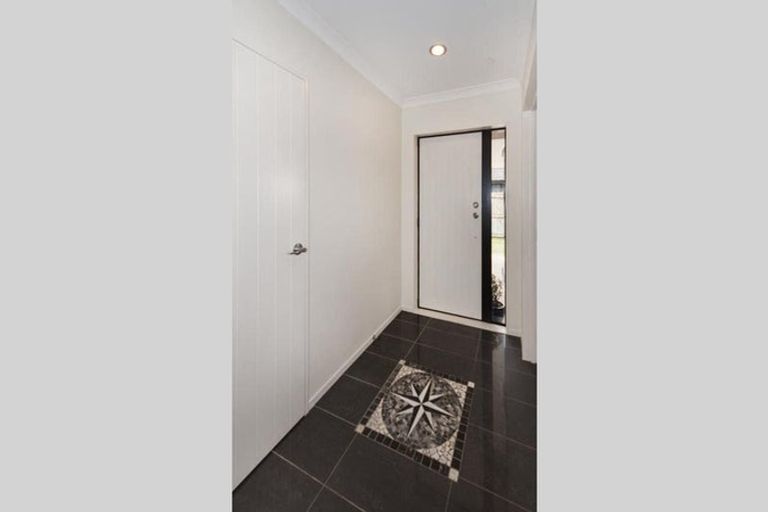 Photo of property in 9b Cosgrave Road, Papakura, 2110